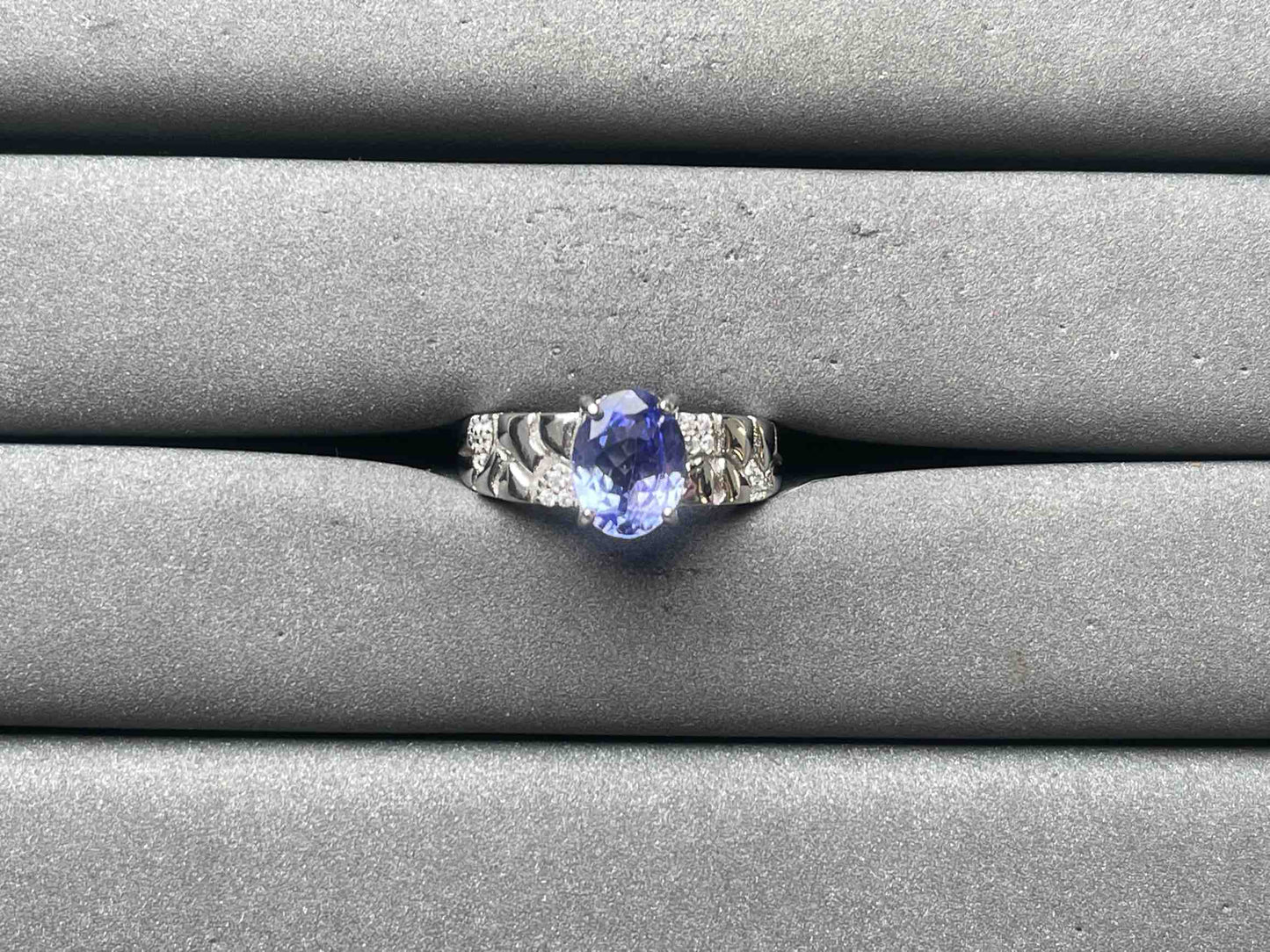 A11689 Tanzanite Ring