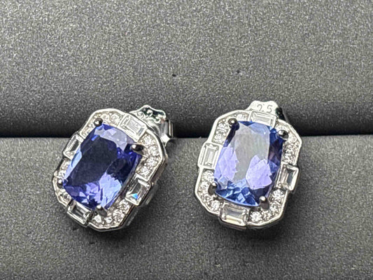 A11725 Tanzanite Earrings