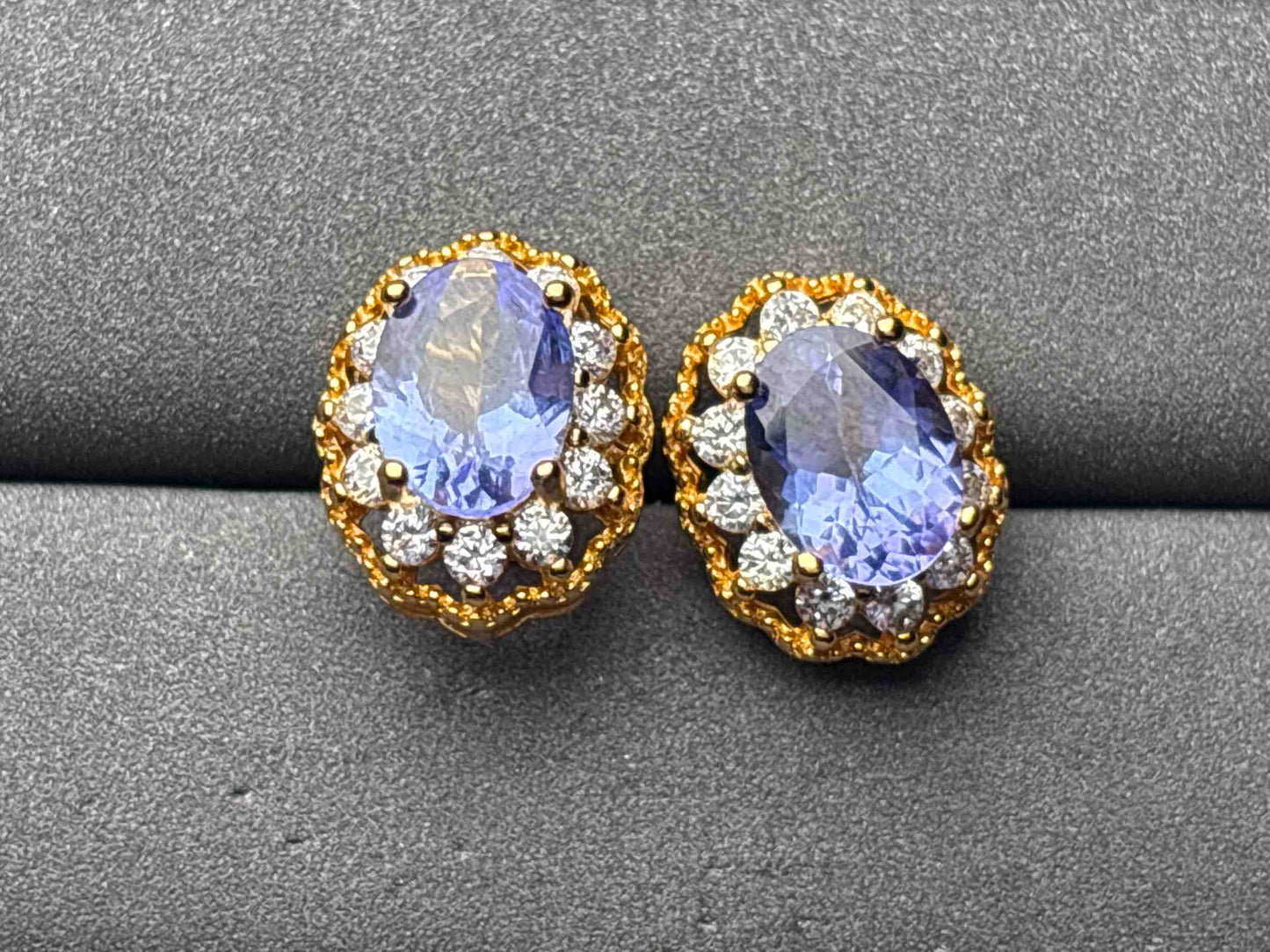 A11726 Tanzanite Earrings