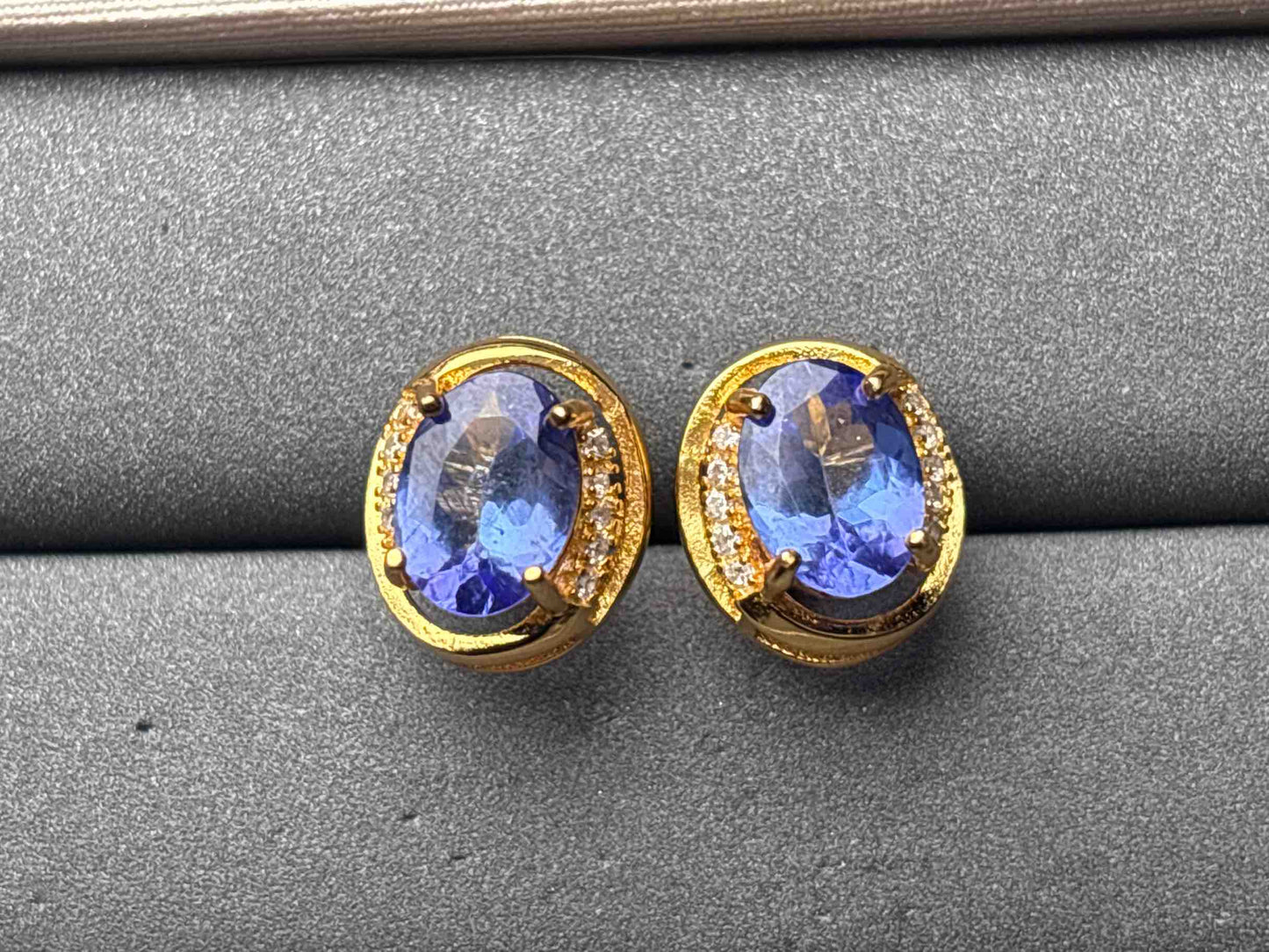 A11748 Tanzanite Earrings