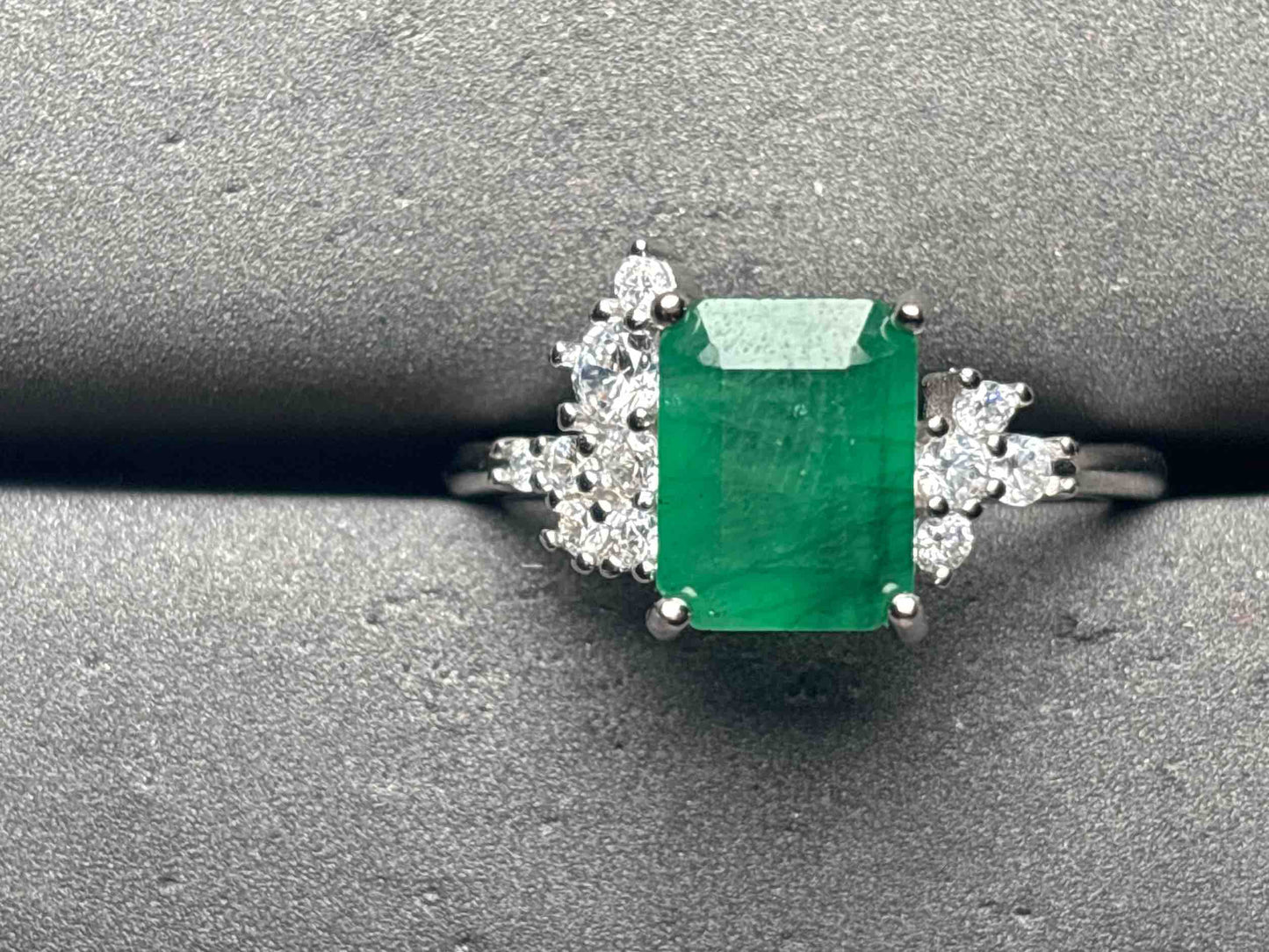 A11768 Emerald Ring