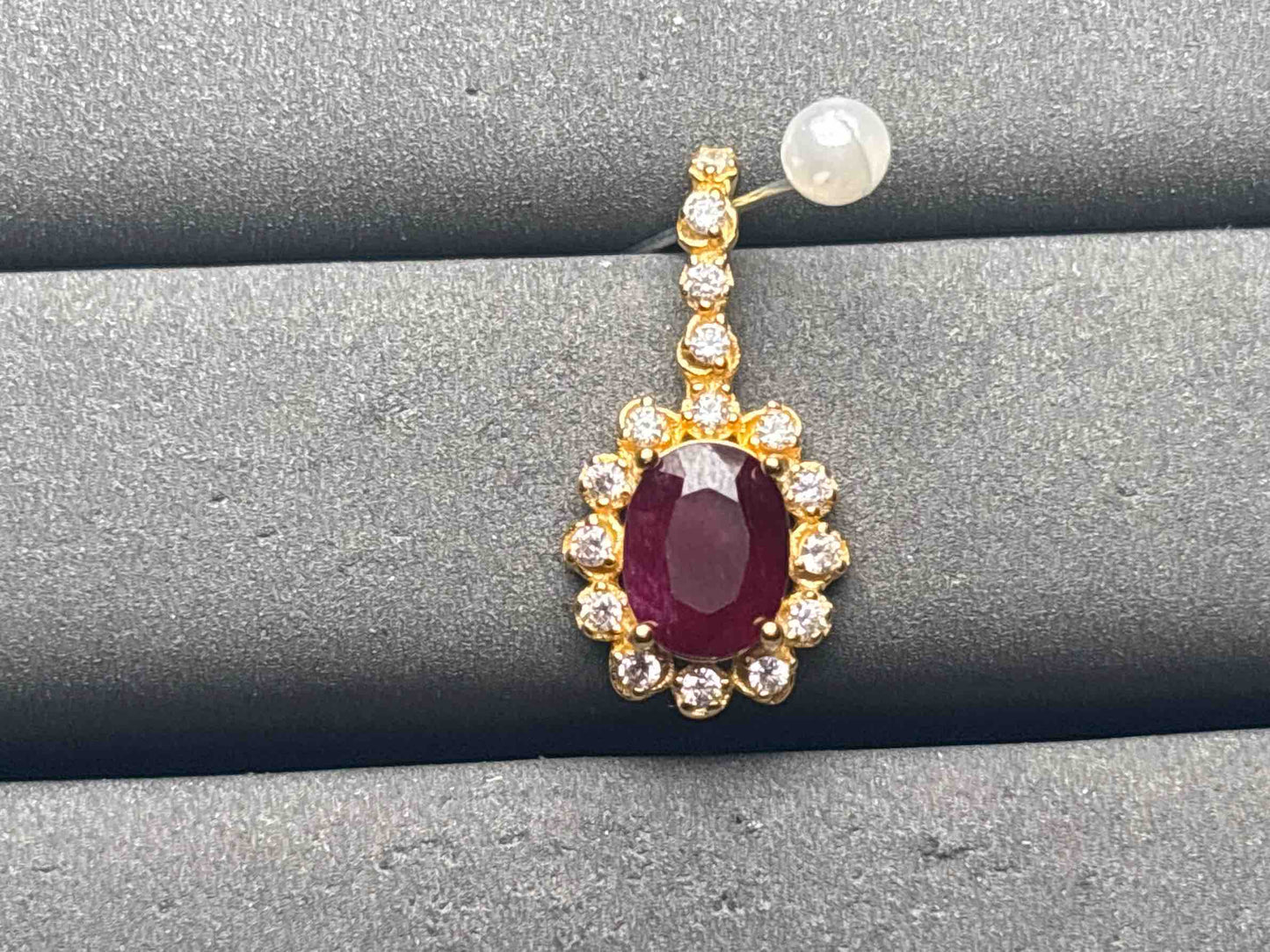 A11818 Ruby Pendant