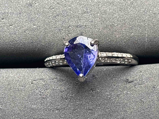A11885 Tanzanite Ring