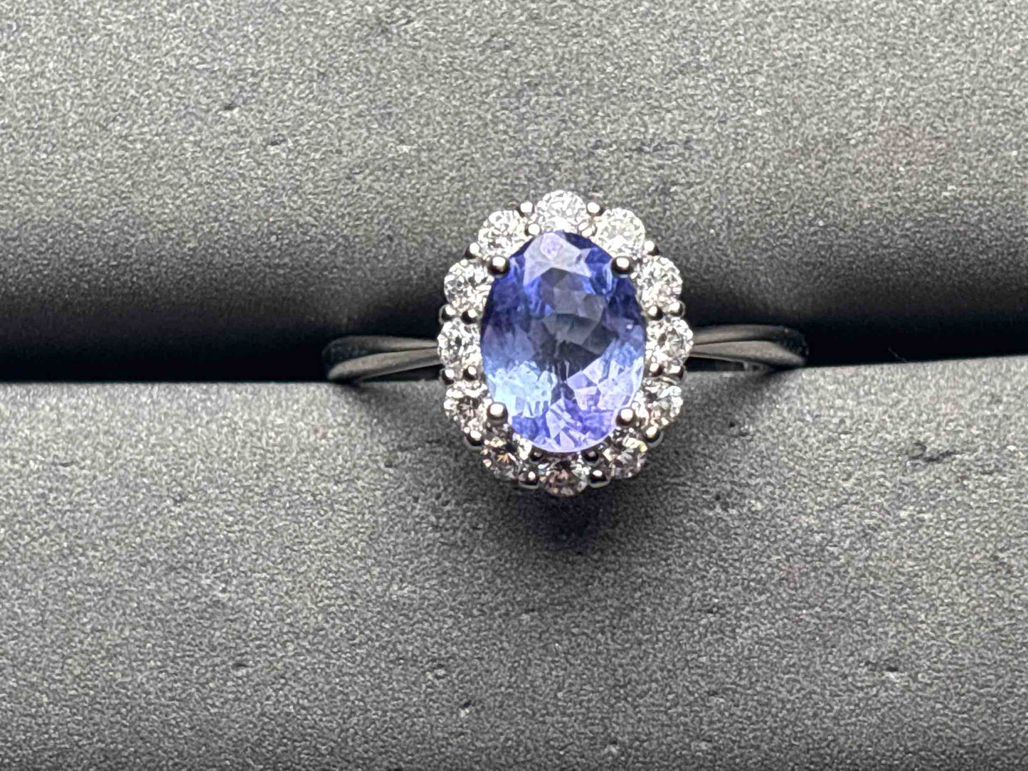 A11891 Tanzanite Ring