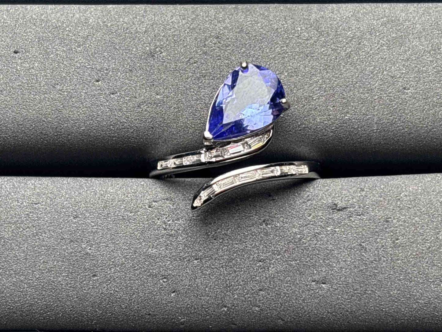 A11902 Tanzanite Ring