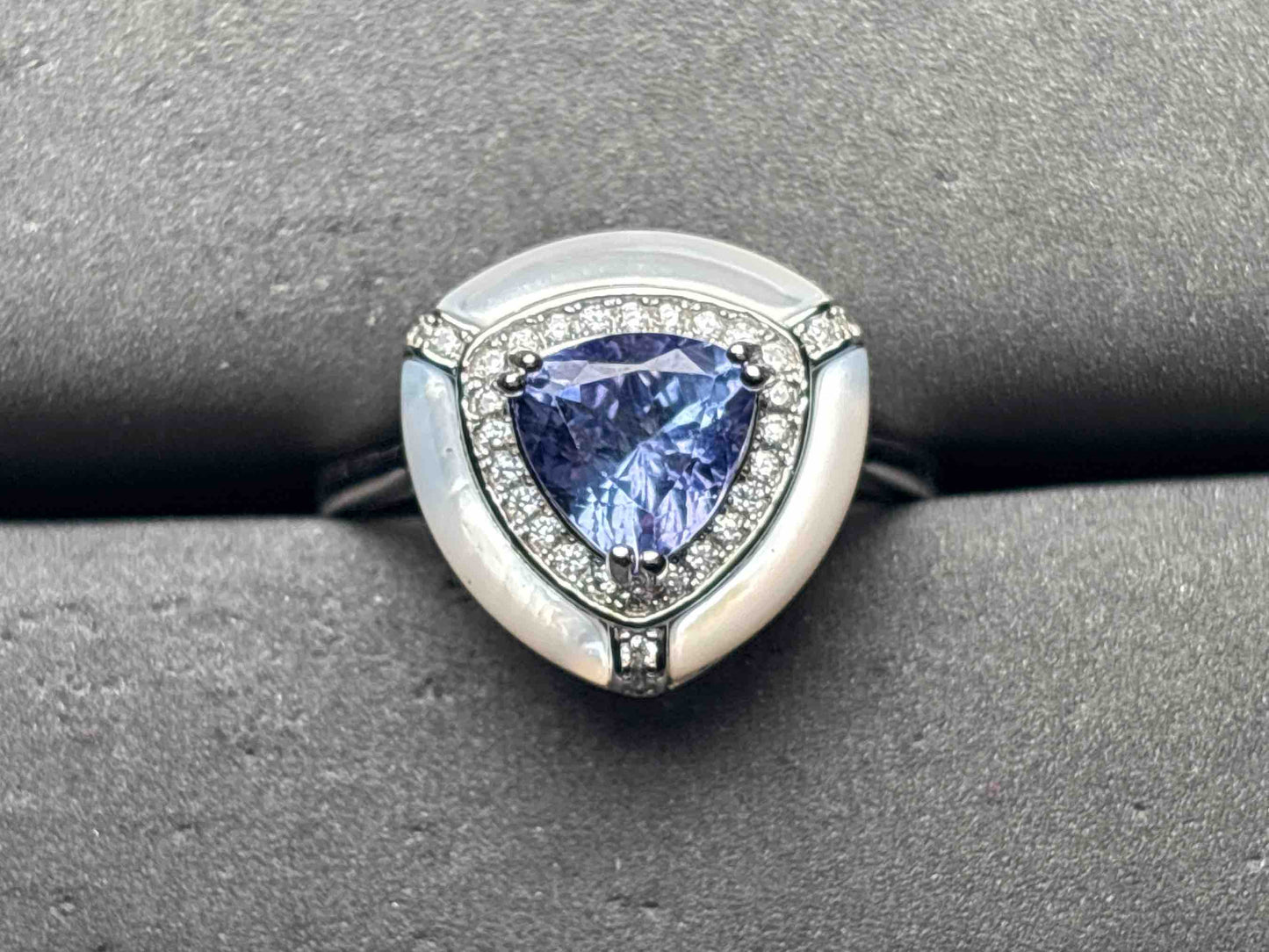 A11907 Tanzanite Ring