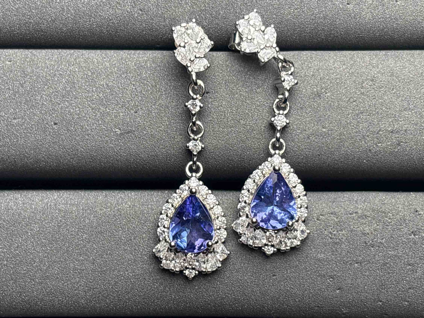 A11910 Tanzanite Earrings