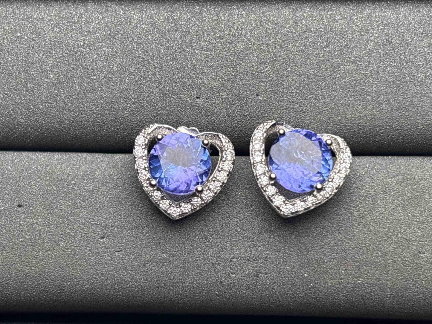 A11913 Tanzanite Earrings