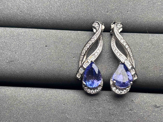 A11915 Tanzanite Earrings