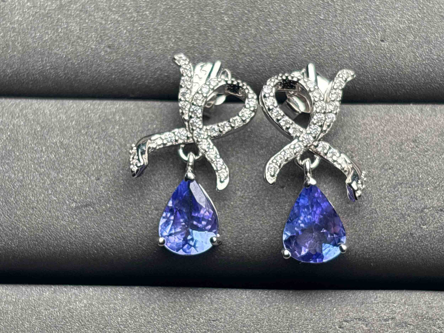 A11926 Tanzanite Earrings