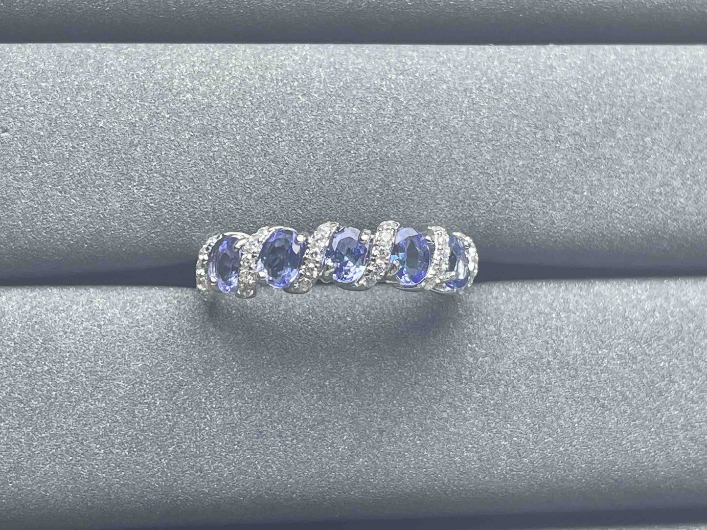 A1193 Tanzanite Ring