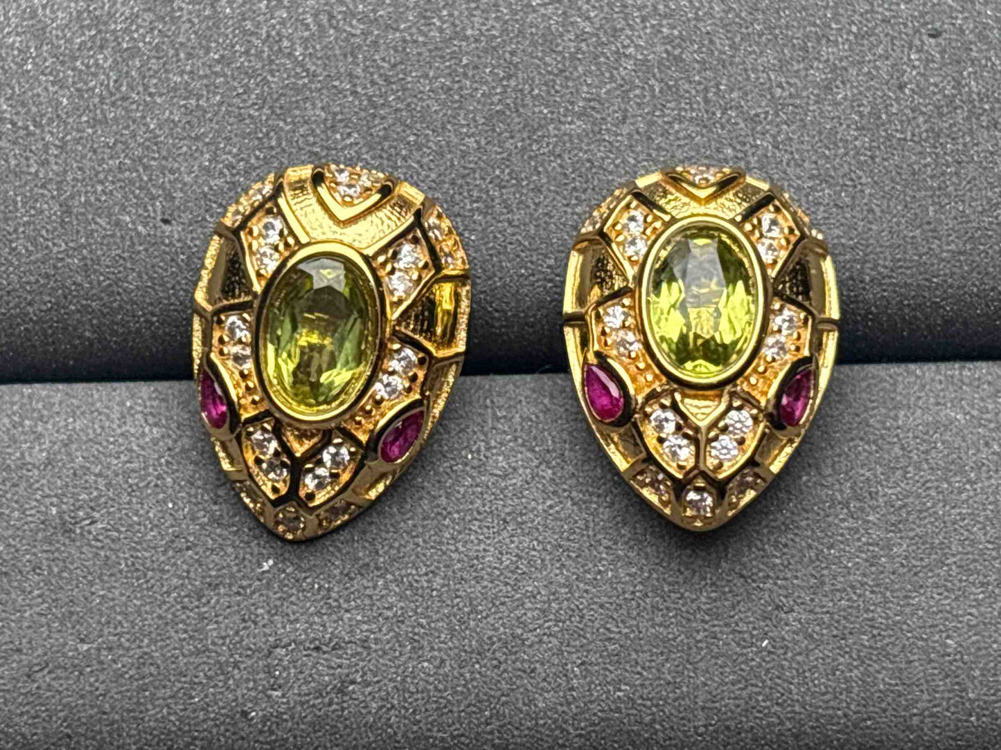 A11964 Peridot Earrings