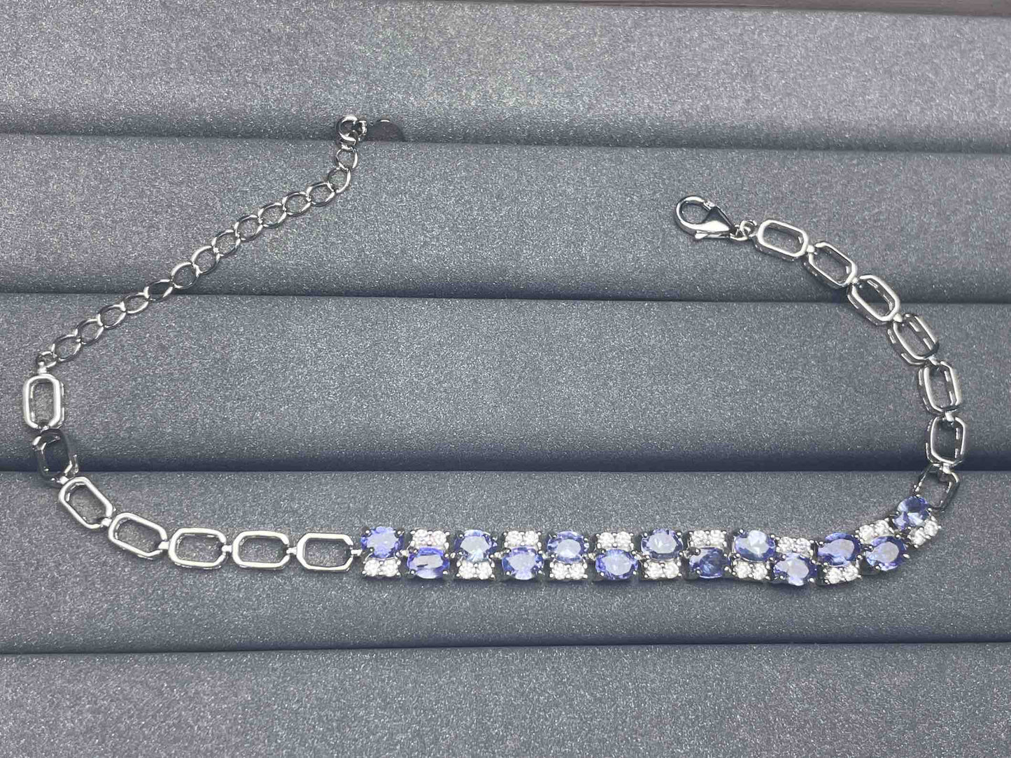 A1197 Tanzanite Bracelet