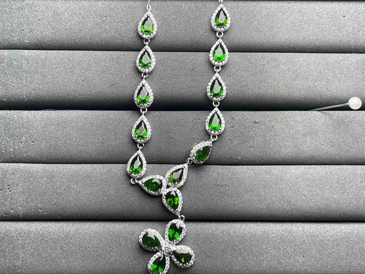 A11982 Diopside Necklace