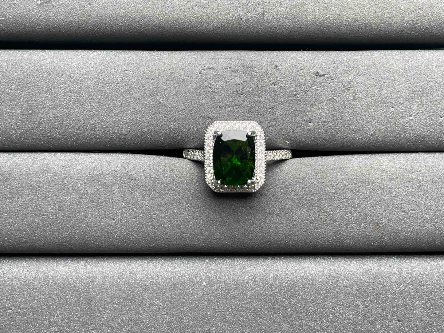 A11992 Diopside Ring
