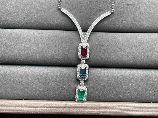 A12026 Emerald Necklace