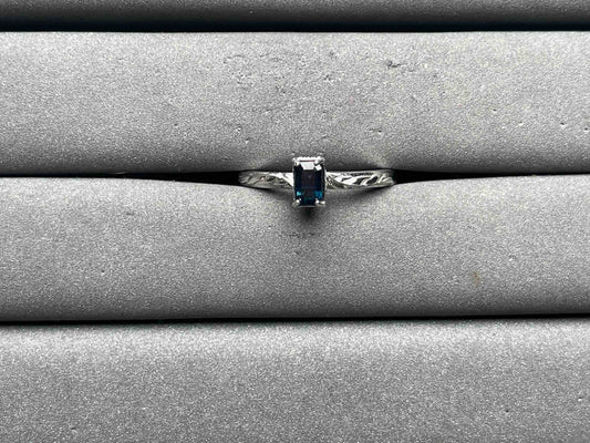 A12036 Sapphire Ring