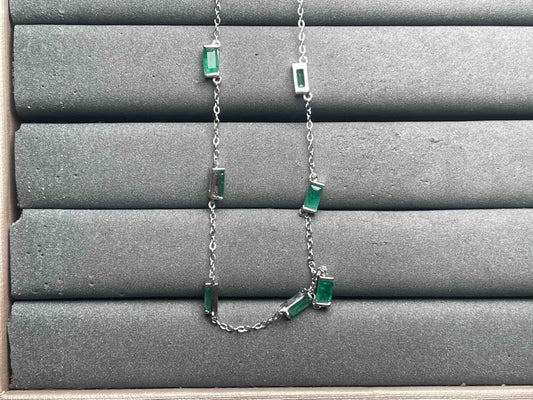 A12040 Emerald Necklace