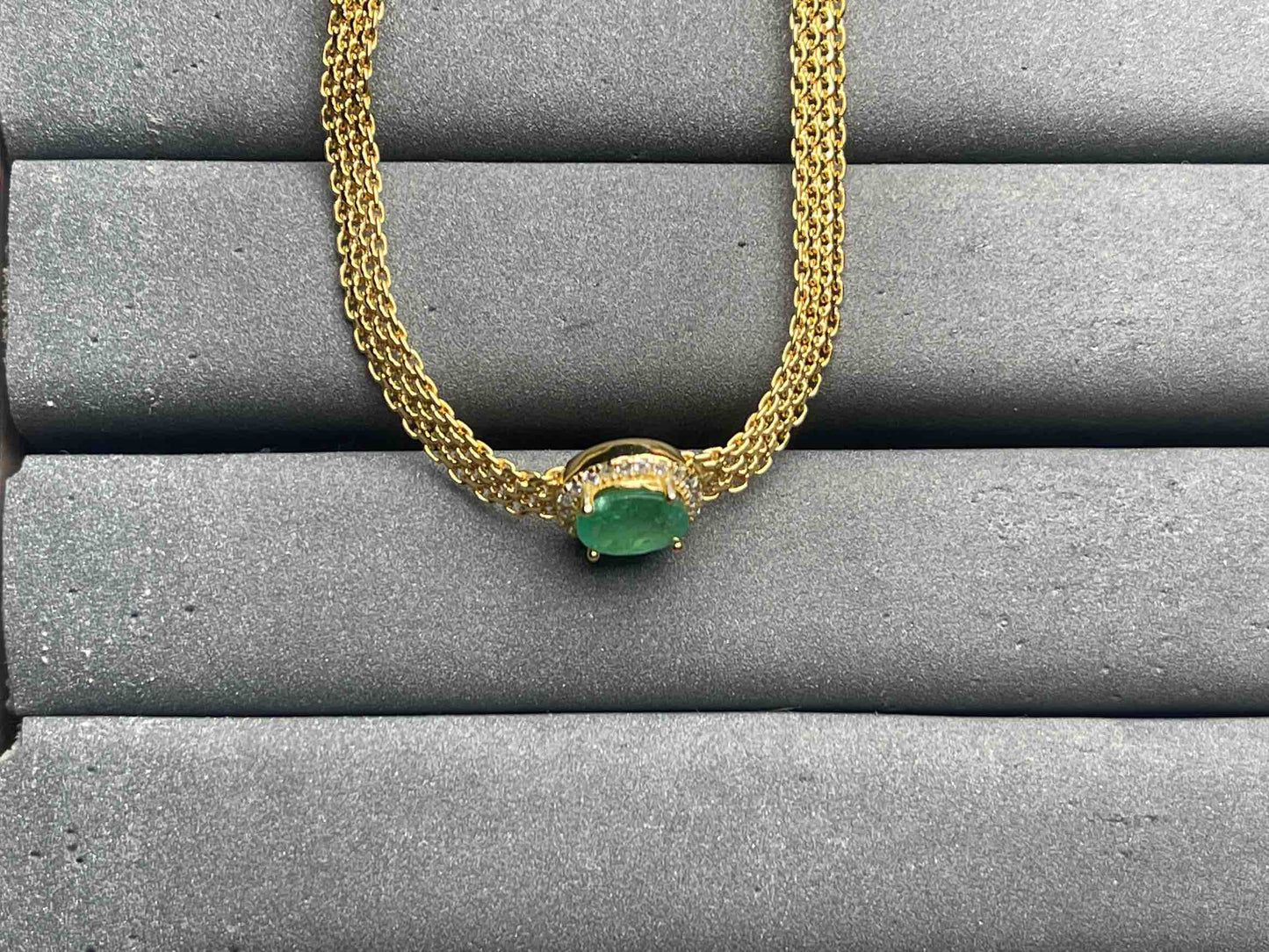 A12041 Emerald Necklace