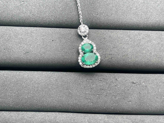 A12042 Emerald Necklace