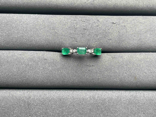 A12048 Emerald Ring