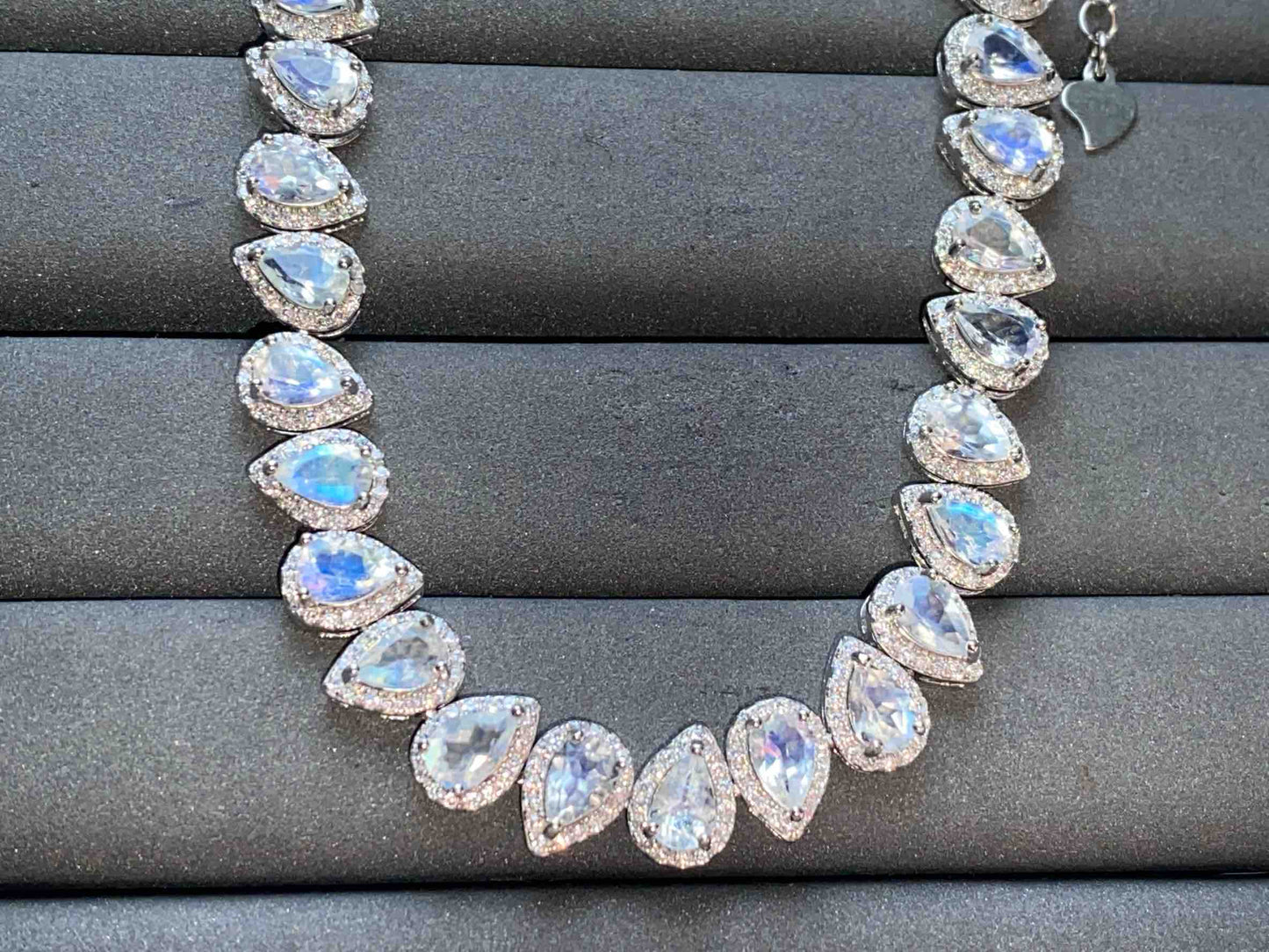 A12086 Moonstone Bracelet