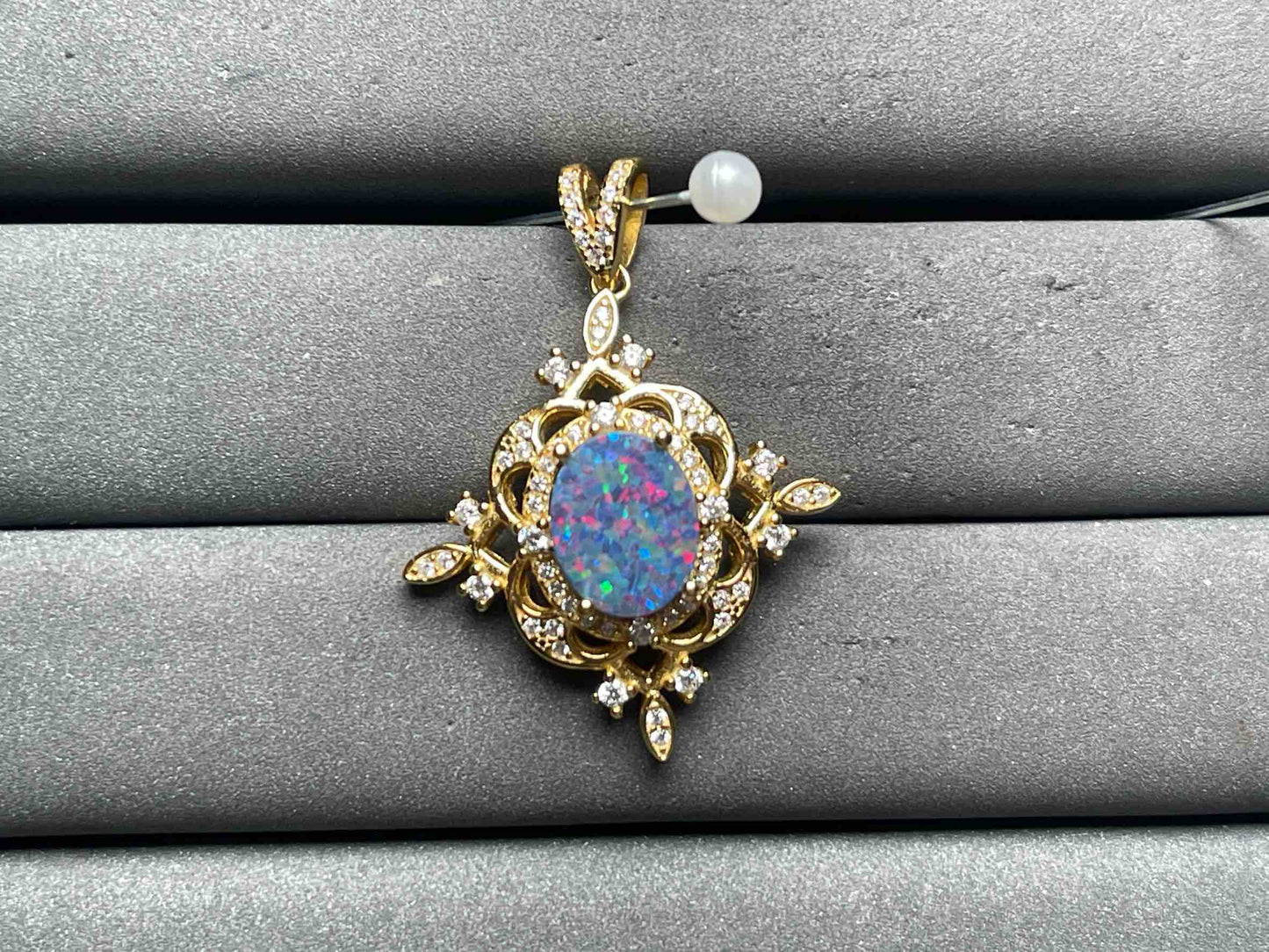 A12161 Opal Pendant