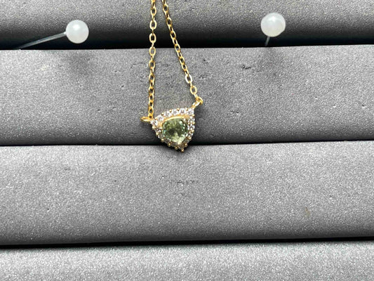 A12180 Peridot Necklace