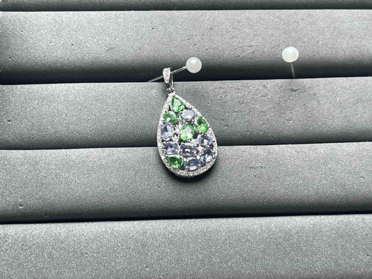 A12201 Tsavorite Pendant