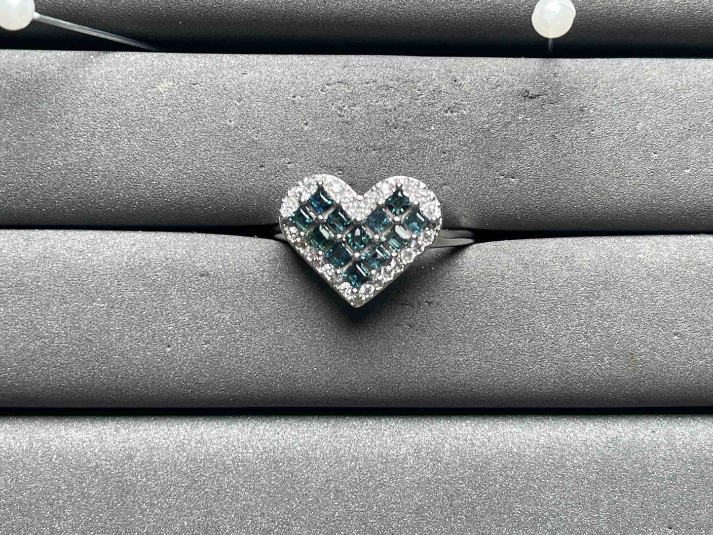 A12208 Sapphire Ring