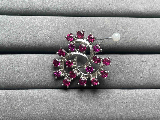 A12255 Garnet Pendant