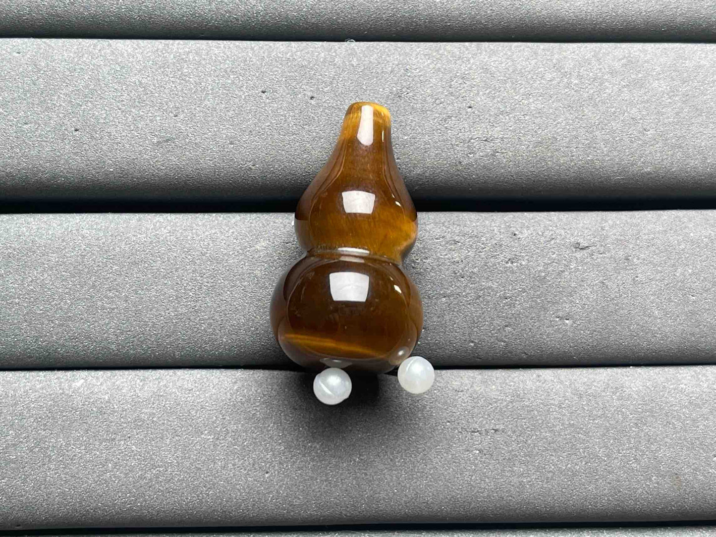 A12261 Tigers Eye Pendant