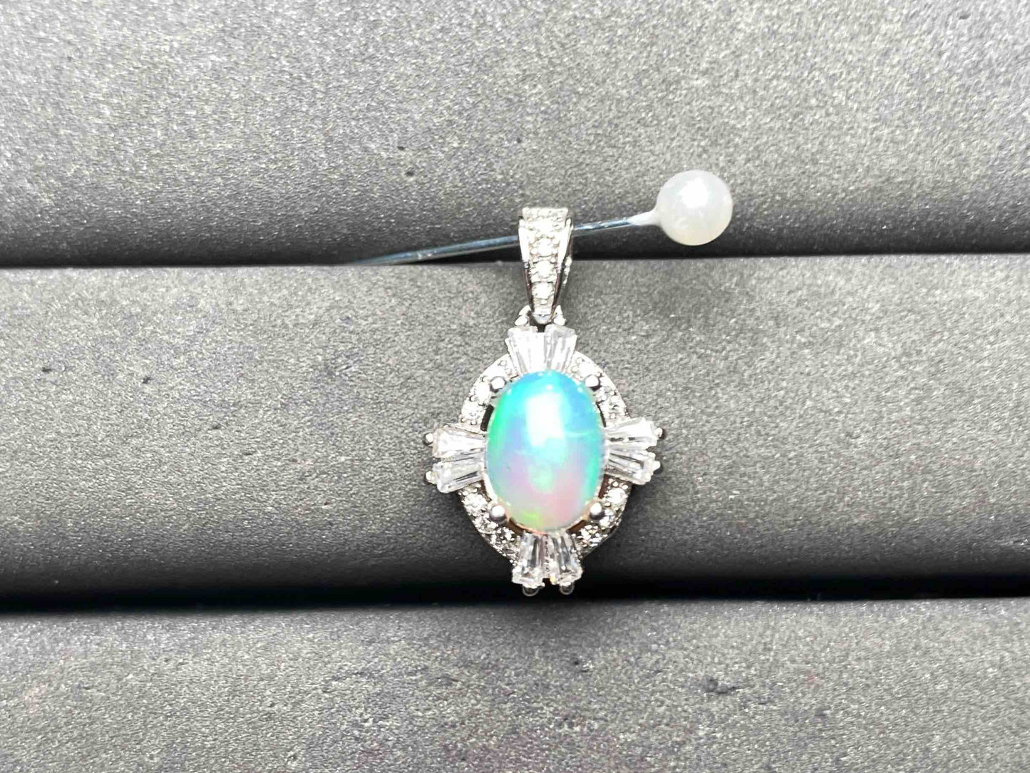 A12337 Opal Pendant