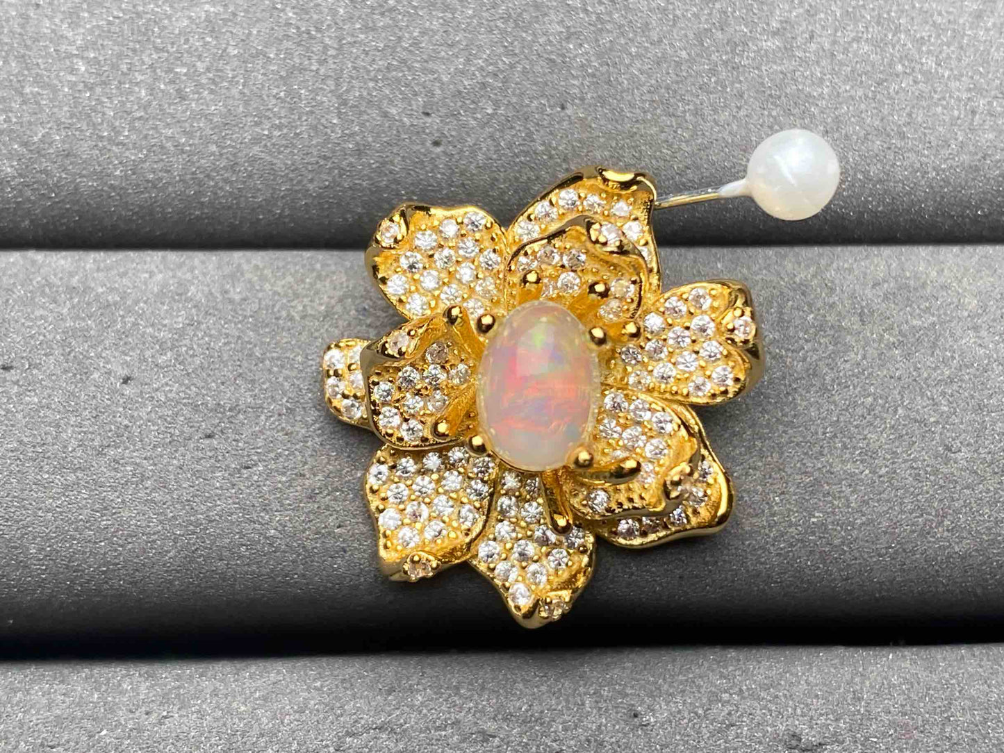 A12344 Opal Pendant