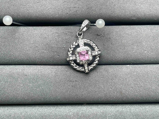 A12451 Spinel Pendant