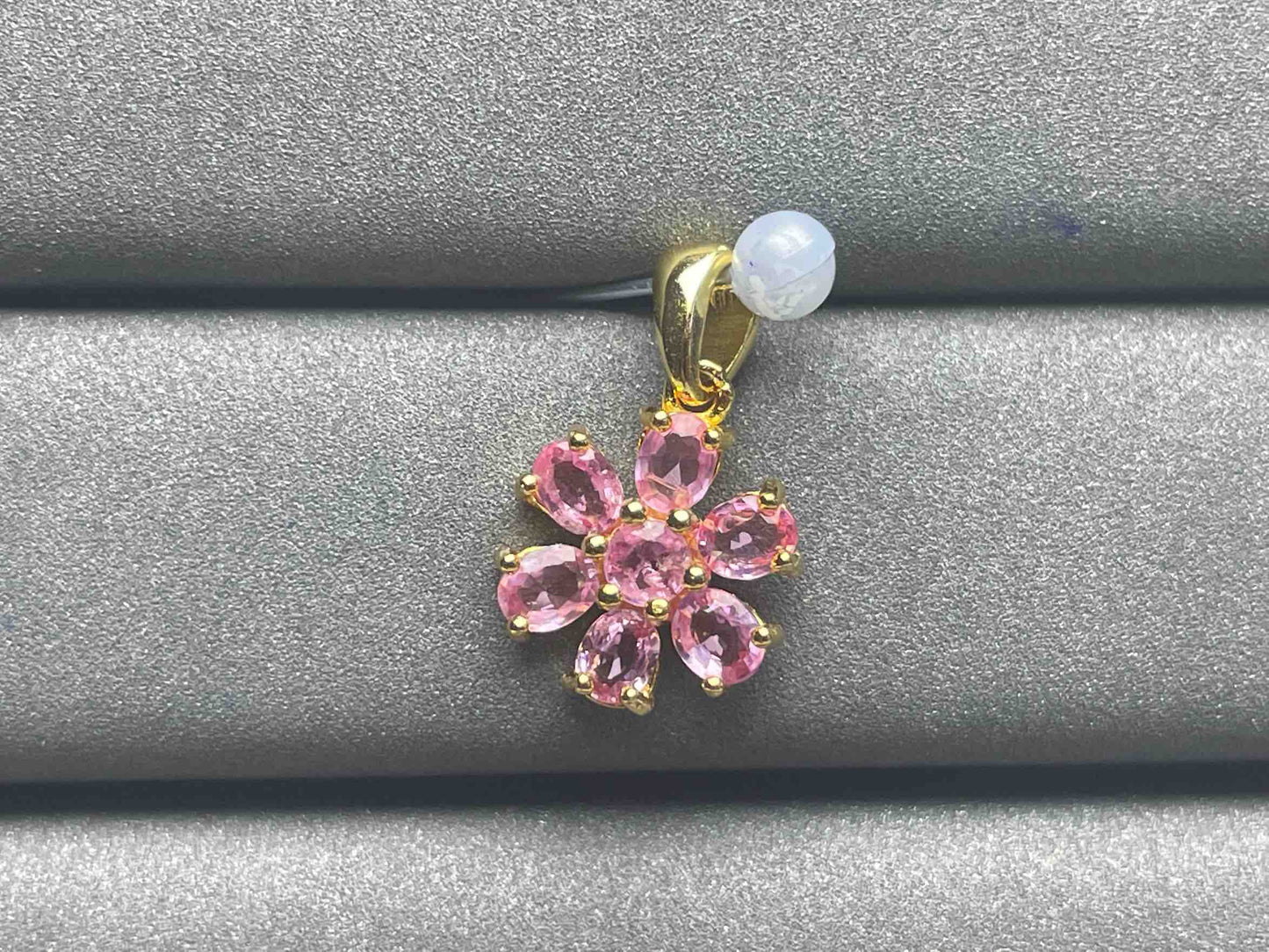 A1249 Pink Sapphire Pendant