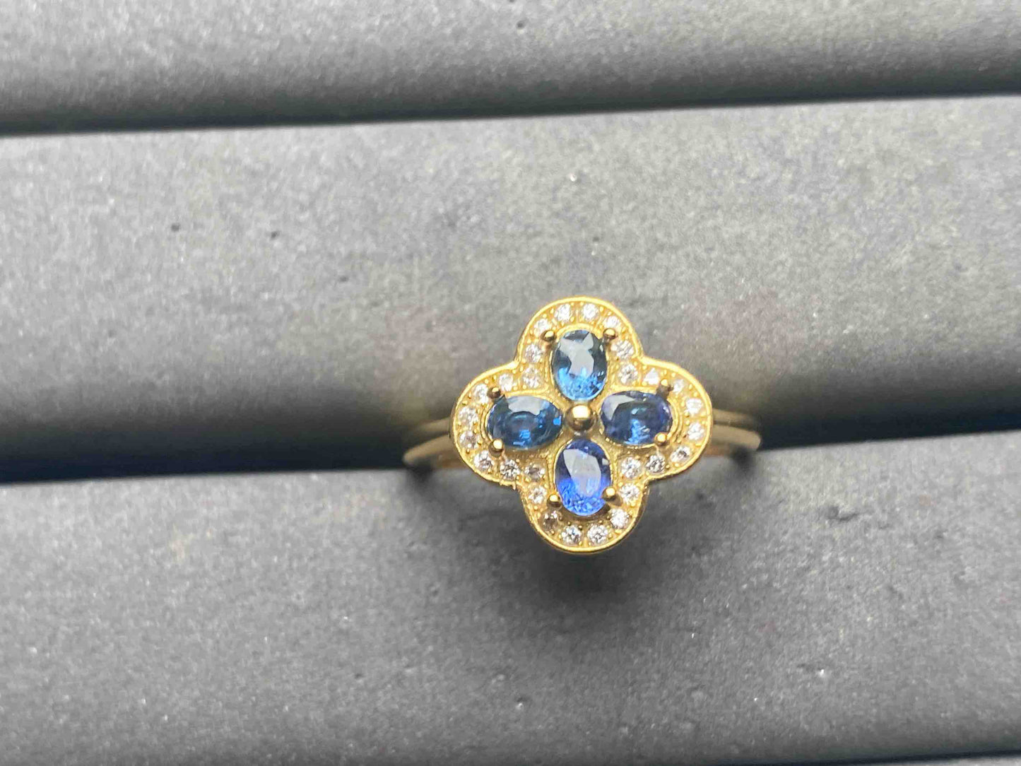A12576 Sapphire Ring