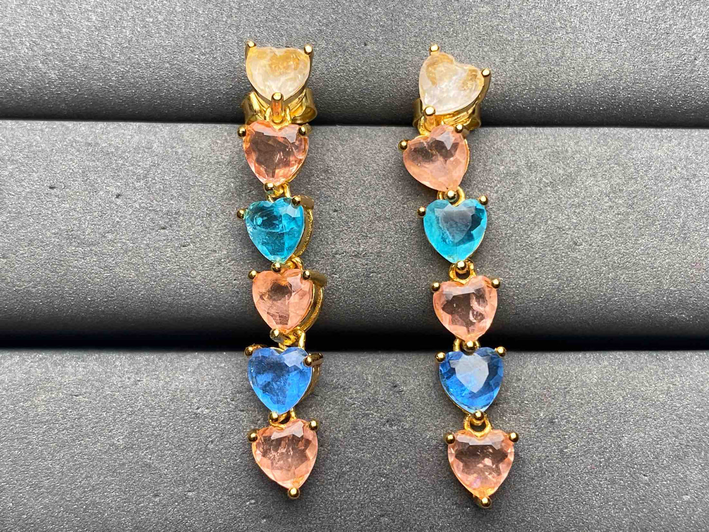 A12681 Color Changing Earrings