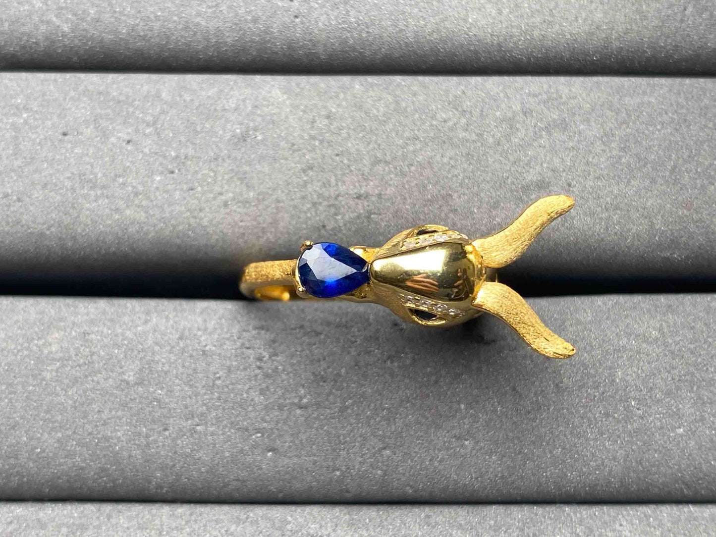 A12730 Blue Sapphire Ring