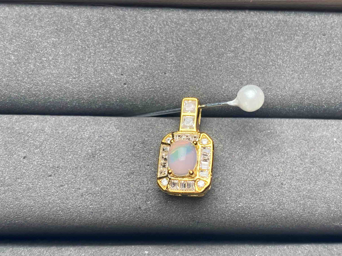 A12741 Opal Pendant