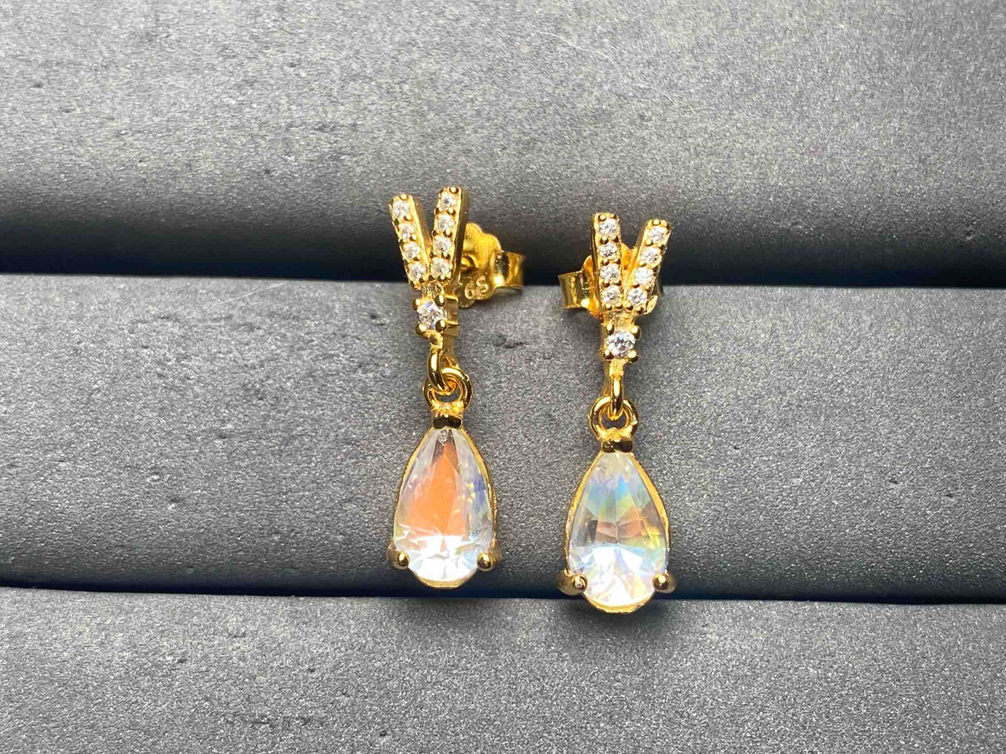 A12861 Moonstone Earrings