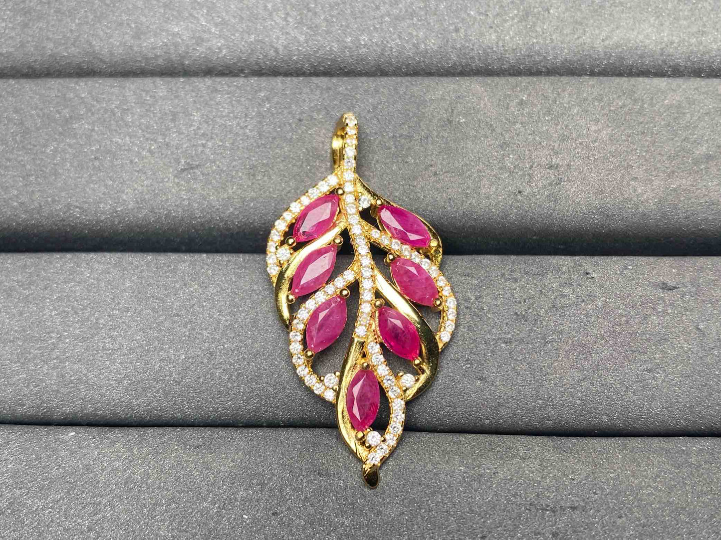 A12875 Ruby Pendant