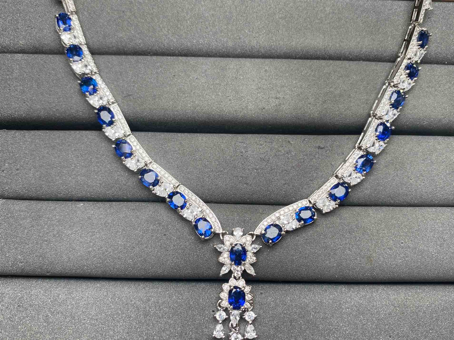 A12956 Blue Sapphire Necklace