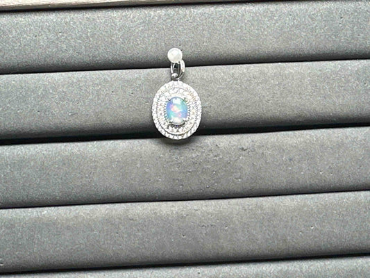 A13004 Opal Pendant