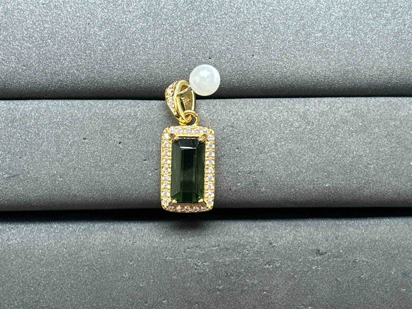 A13071 Tourmaline Pendant