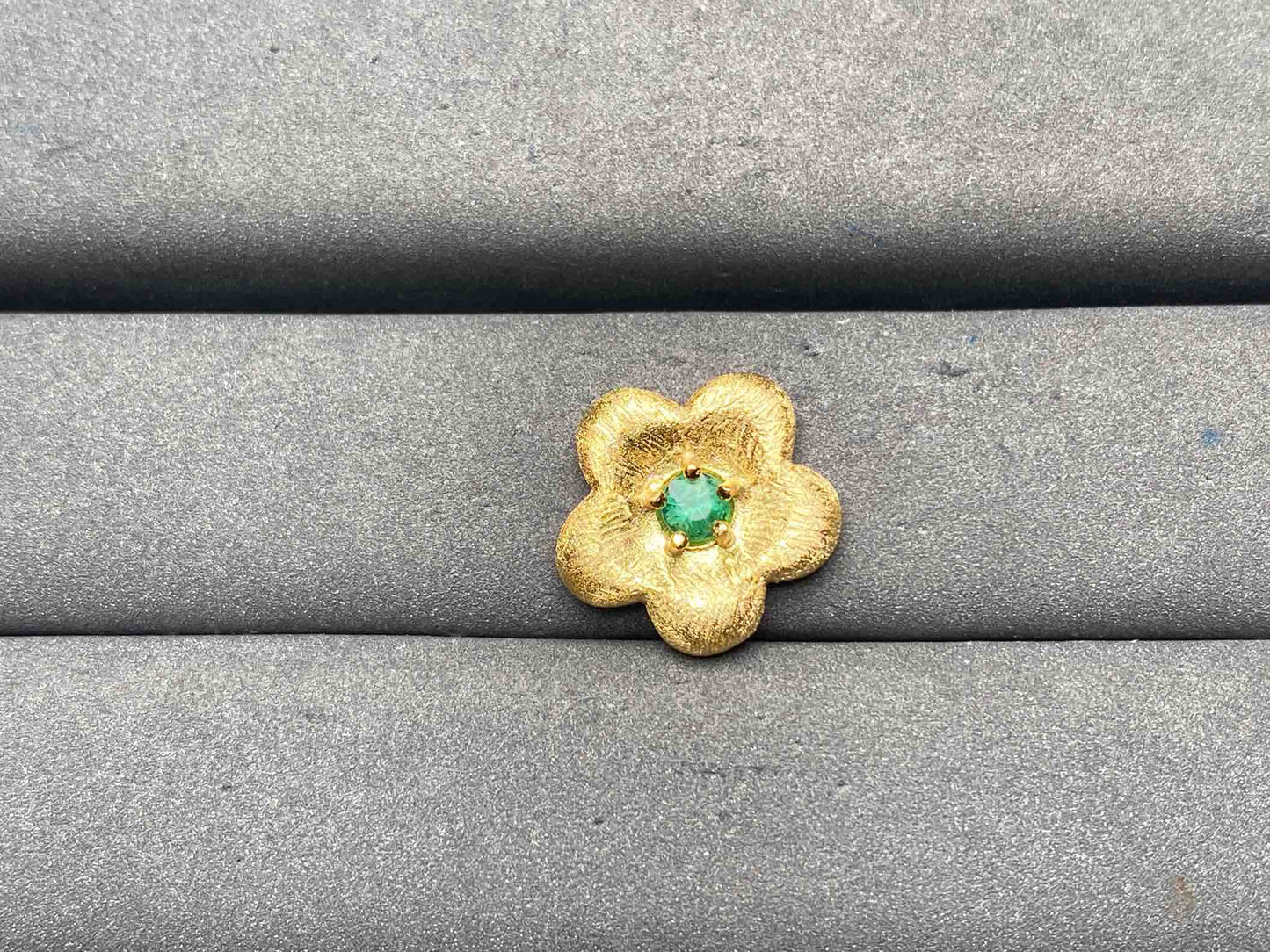 A13113 Emerald Pendant