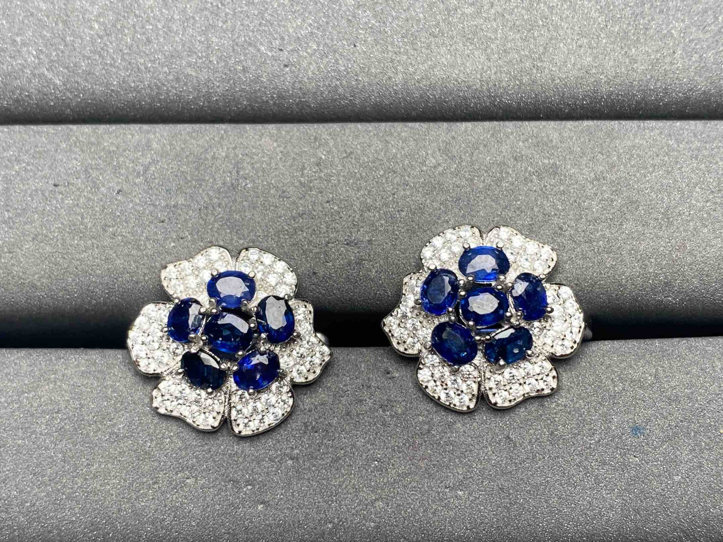 A13124 Sapphire Earrings