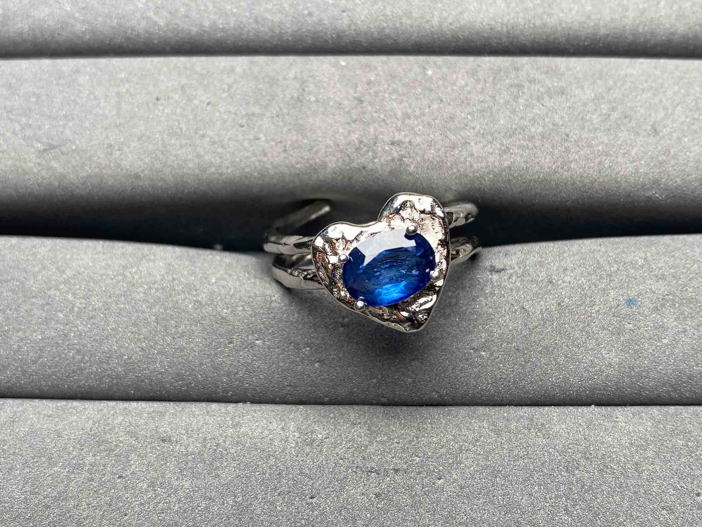 A13199 Sapphire Ring