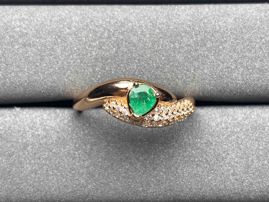 A131 Emerald Ring