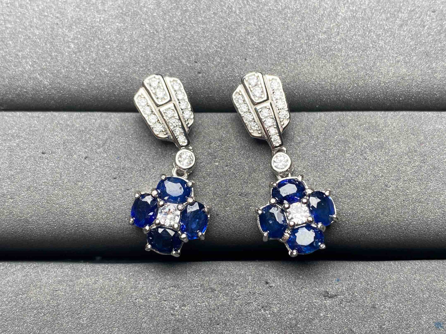 A13206 Sapphire Earrings